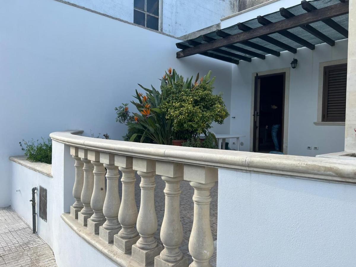 Villa Flora Melendugno Buitenkant foto